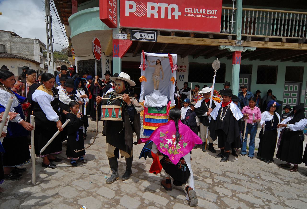 Los Saraguros son un pueblo de costumbres ancestrales, con respeto a la naturaleza y a la creencias de cada persona.