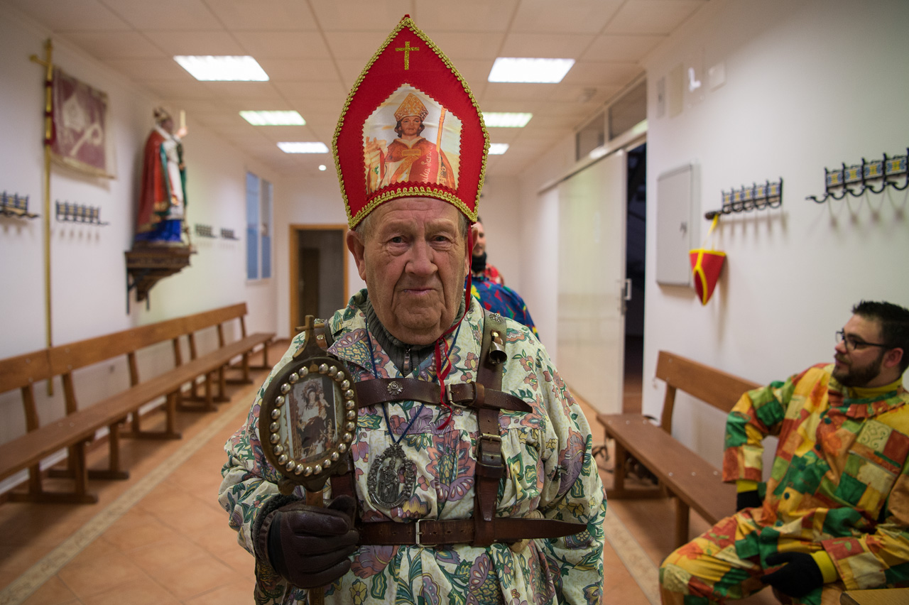 El Diablo Mayor Aniceto, en su relato nos lleva a unos pastorcillos, en un zona donde no había siembra y era terreno para ganado.