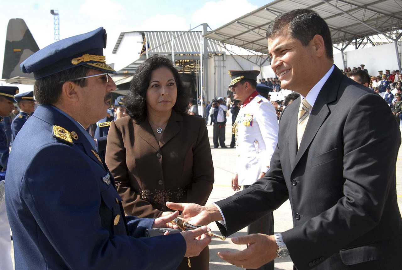 Gabela y Correa