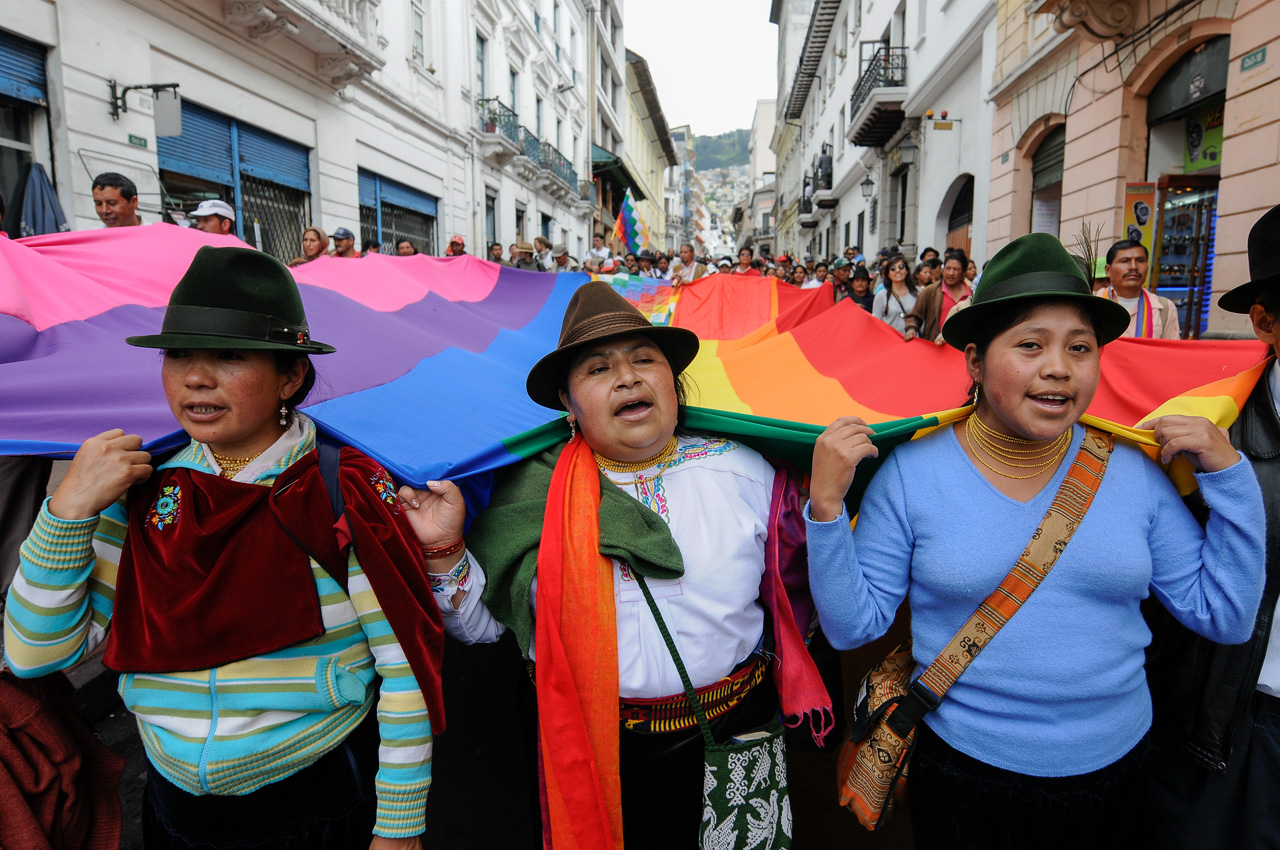 12 De Octubre Dia De La Interculturalidad Y Plurinacionalidad