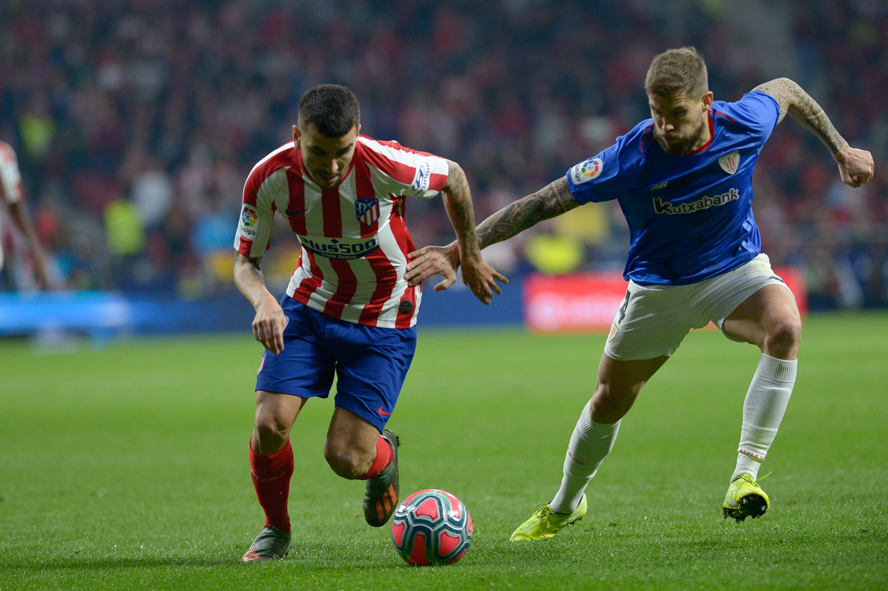 Ángel Correa durante el partido.