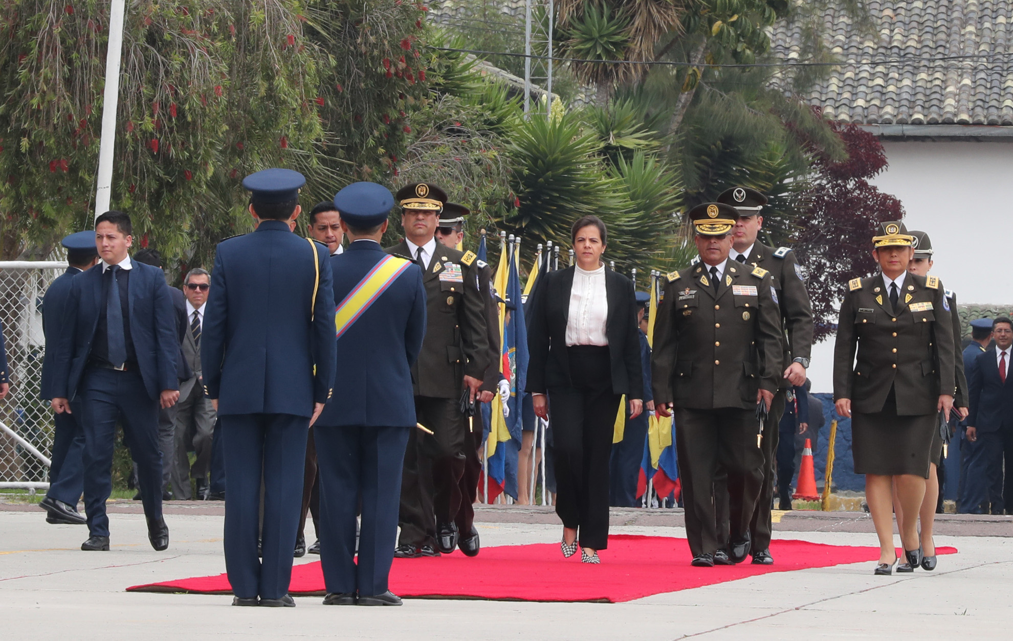 La ministra de Gobierno de Moreno María Paula Romo trato de insurgentes y delincuentes a las mujeres que salieron a las manifestaciones. 