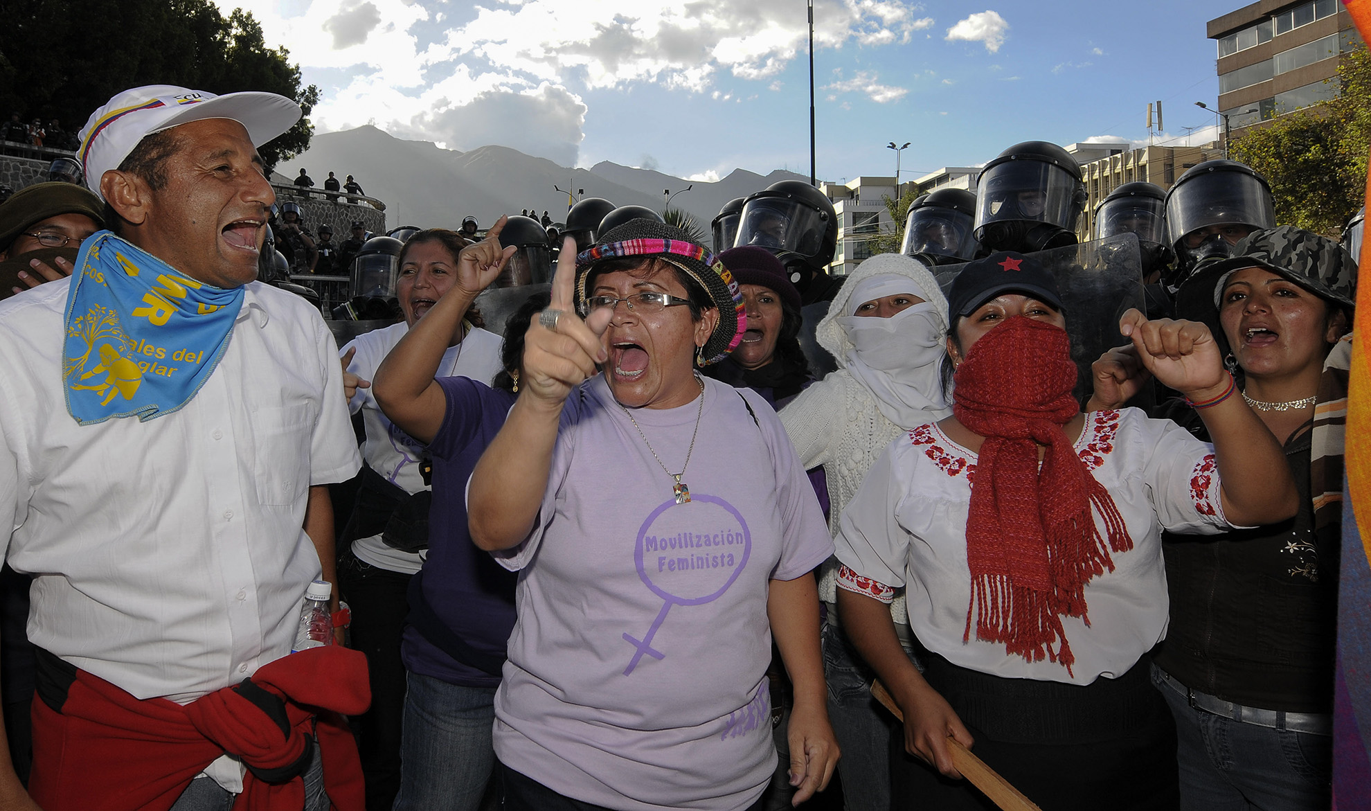 Desde la plurinacionalidad se ha defendido con movilizaciones sociales contra las políticas y el saqueo de los recursos porte de los gobiernos de turno