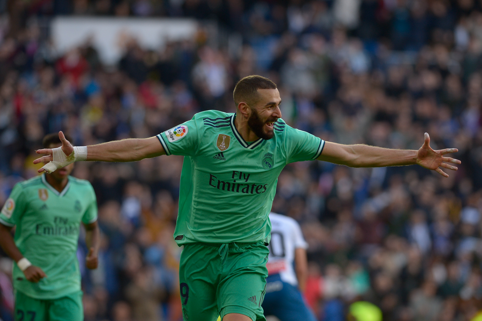 Karim Benzema celebra su gol durante el partido frente al Espanyol.