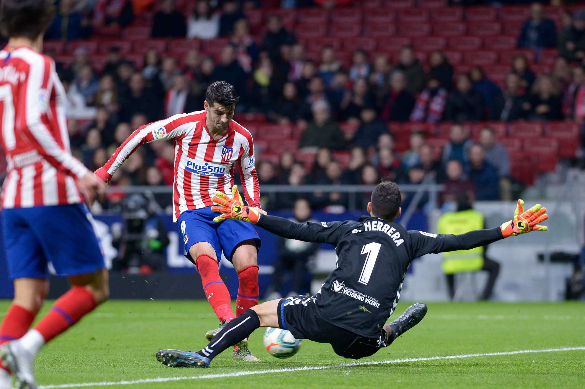 Álvaro Morata durante el partido entre el Atlético de Madrid vs CA Osasuna.