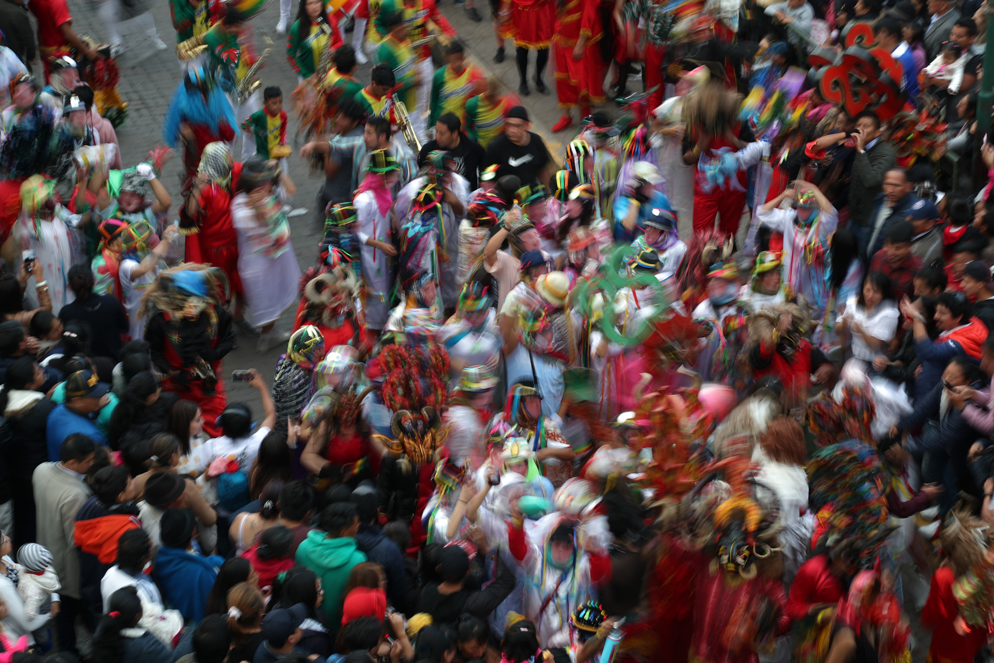 La Diablada Pillareña, como se llama, es una fiesta alegre, colorida, rica en historia. 