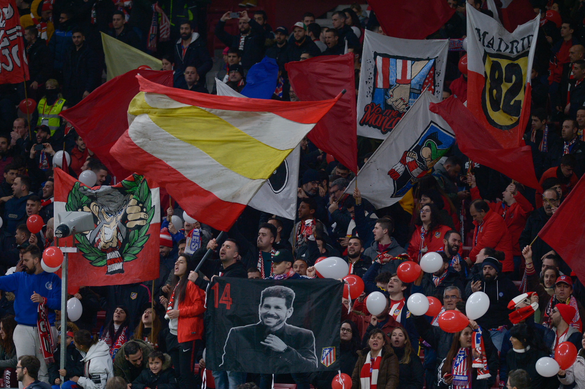 La hinchada del Atlético de Madrid un referente en La Liga Española.