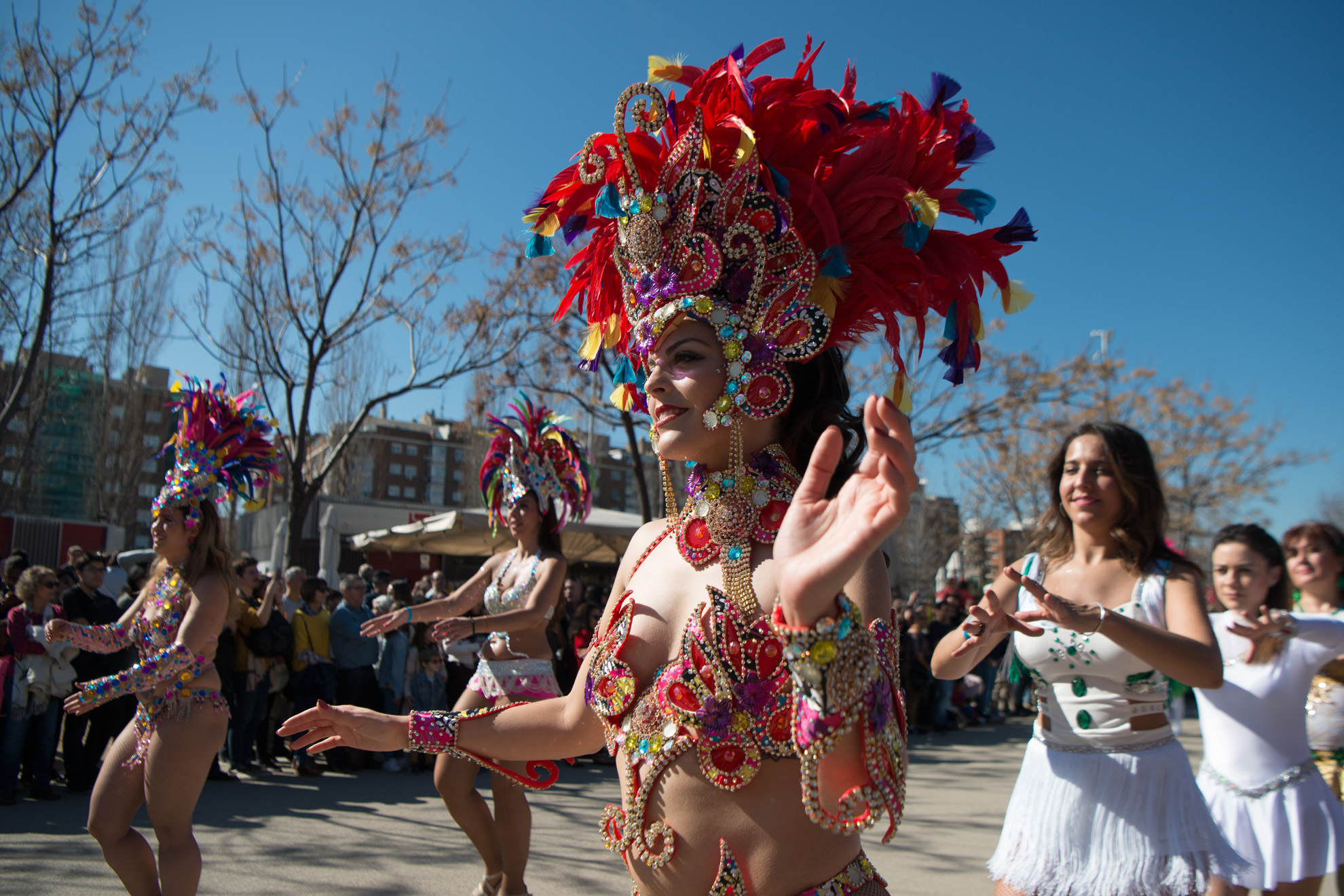 Garota de Río de Janeiro durante el desfile carnavalesco en Madrid Río. 