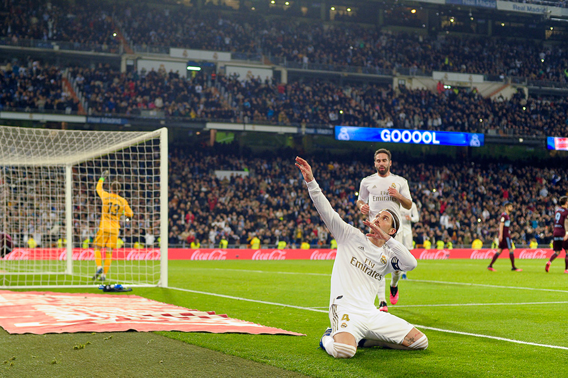 El capitán madridista Sergio Ramos celebra el segundo gol.
