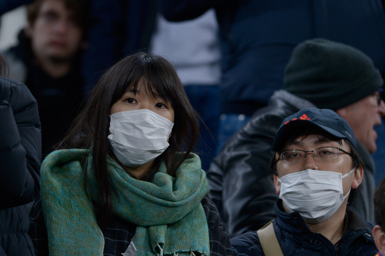 Las mascarillas pueden dar una mayor sensación de seguridad pero no sirven para protegerse del COVID-19 coronavirus en nuestra vida sana cotidiana.