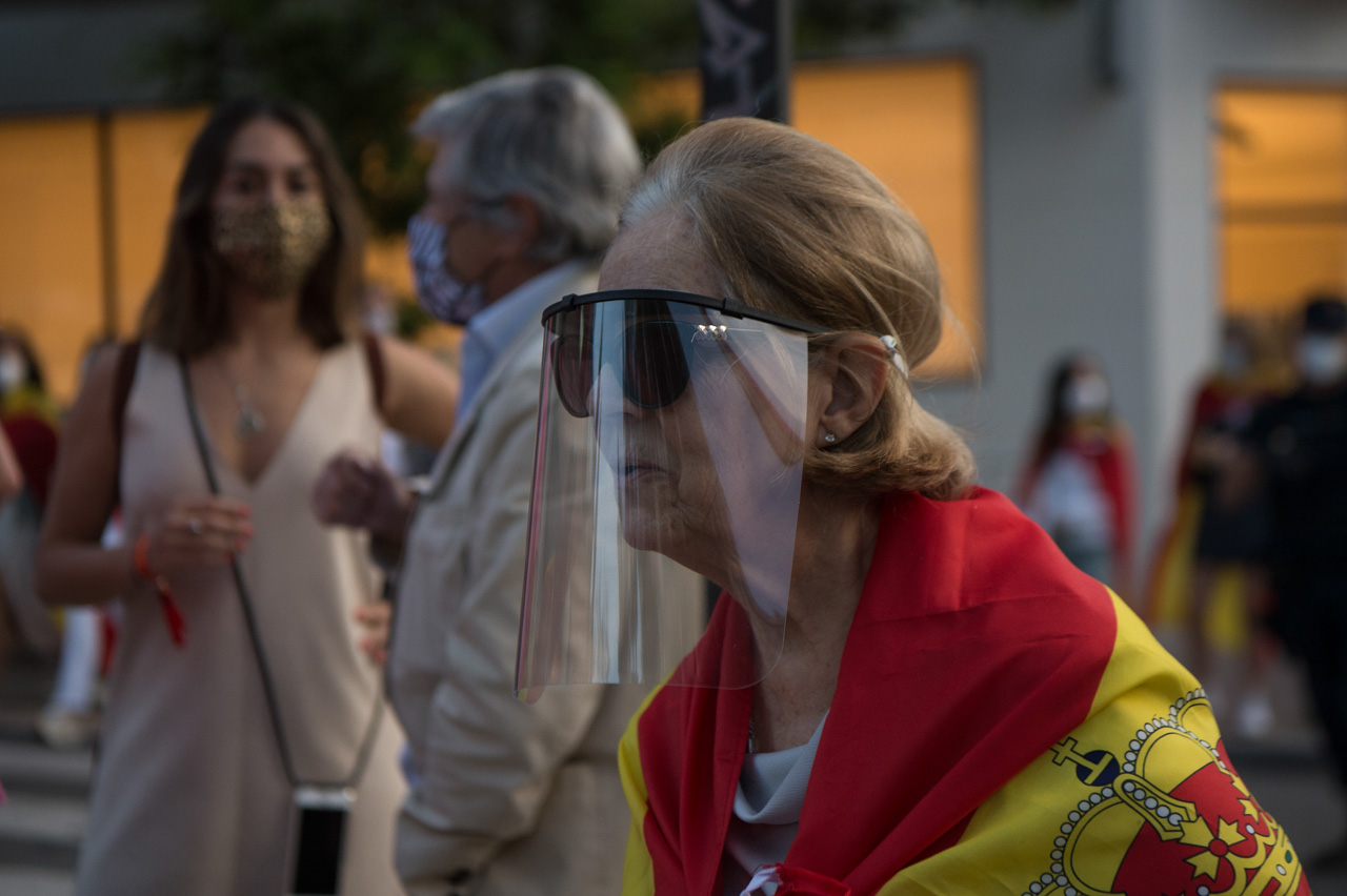 “Si no me pasa a mi, seguramente no le pasa a los otros” parecen decir con cacerolas y cucharones en sus manos.