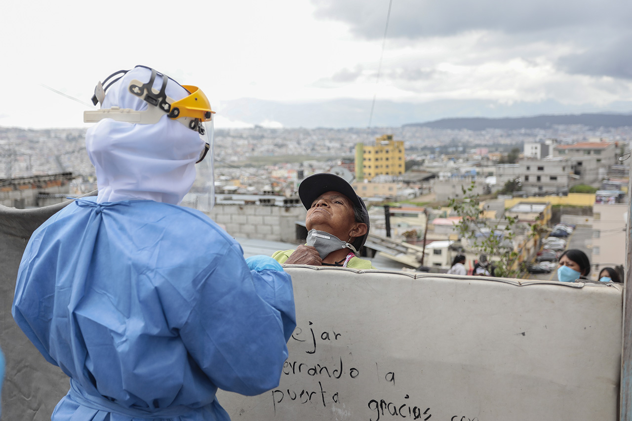 La denominada “joya de la corona”, como muchos llaman al sistema público de salud, no es que empiece a peligrar, sino que ya peligra.