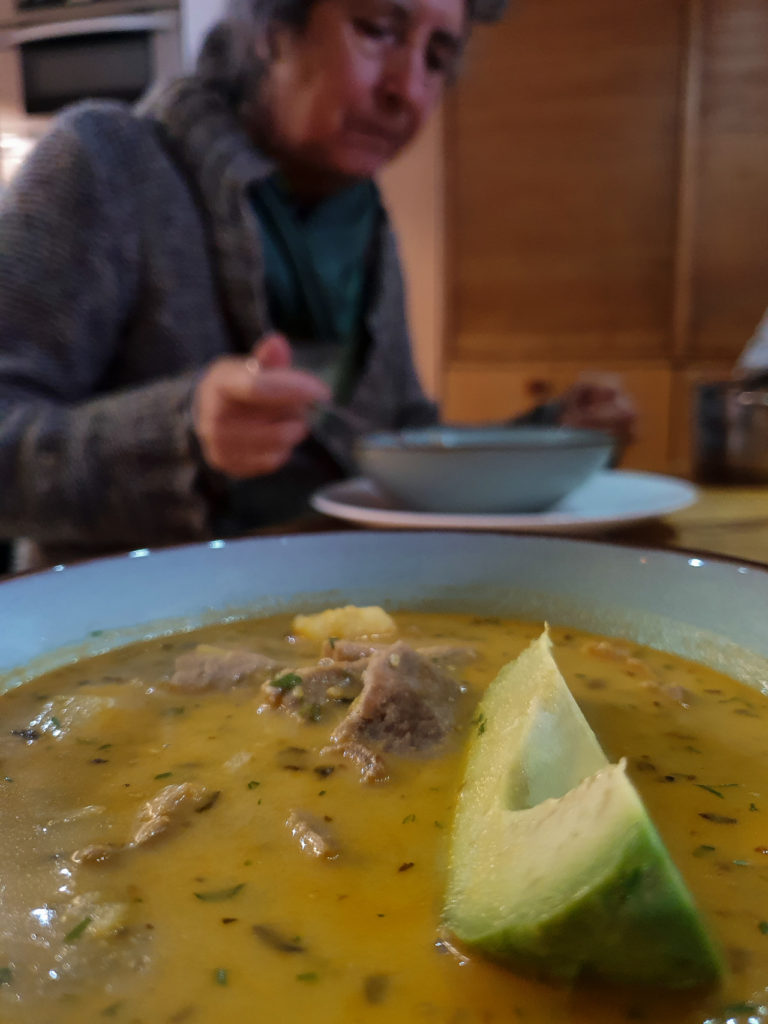 La mezcla perfecta de los productos da una textura espectacular a la sopa de Quinua y deja una visión especial a uno de los mejores alimentos del mundo.