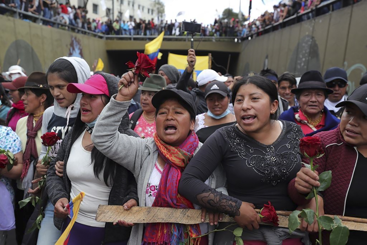 Parece que la sola idea de que una mujer ocupe la cabeza de la CONAIE causa pánico en algunos compañeros