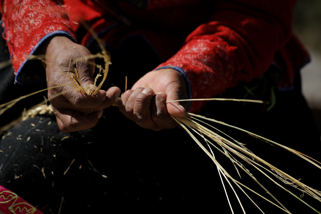 Las mujeres del el distrito de Quehue, provincia de Canas son parte de la Fiesta Renovación del Puente Inca de Q’eswachaka. 