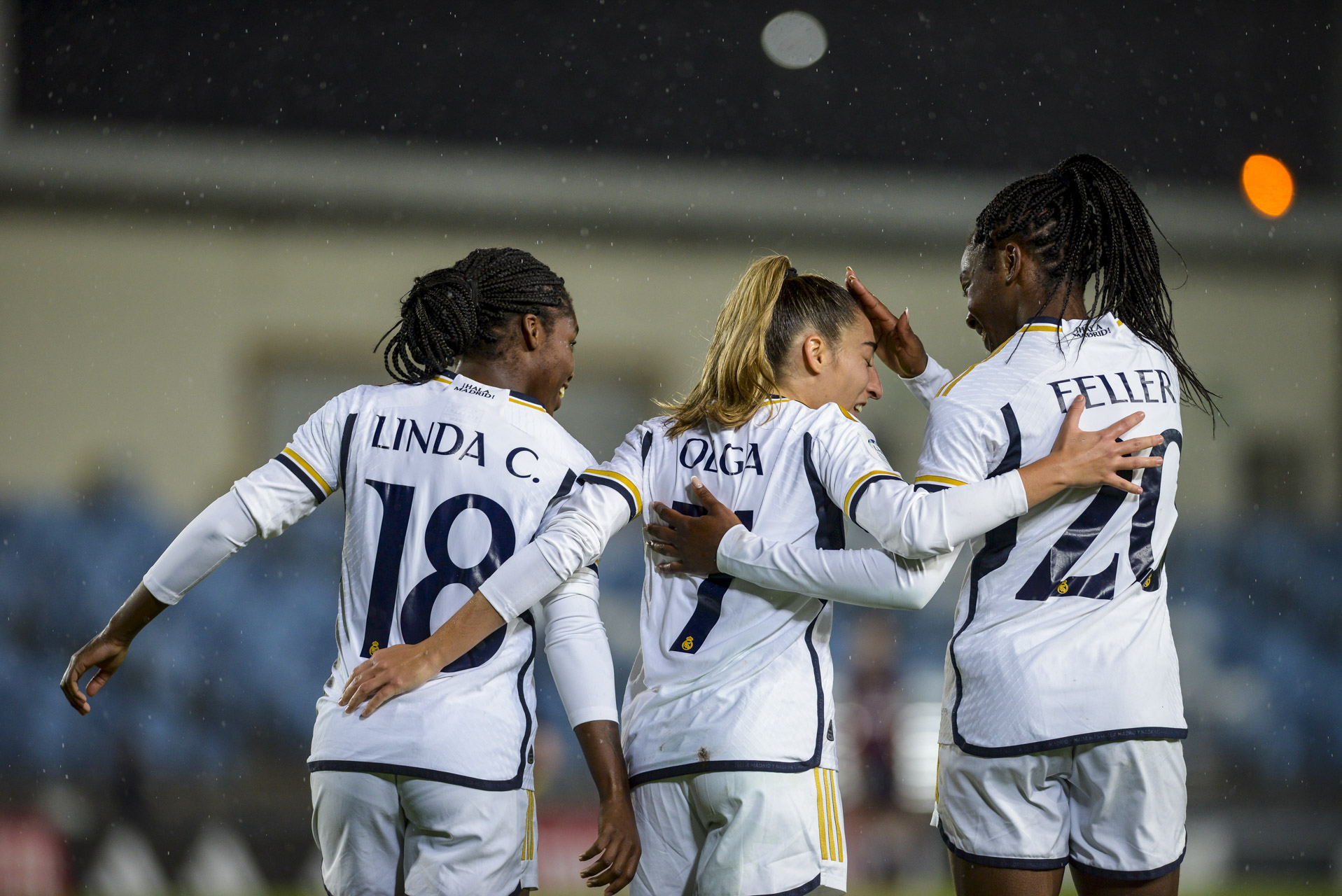 POLÉMICA DERROTA DEL REAL MADRID FEMENINO FRENTE AL LEVANTE 1-2 ...