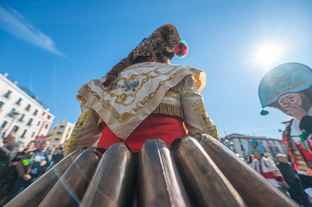 Chocas del cigarrón de Verín